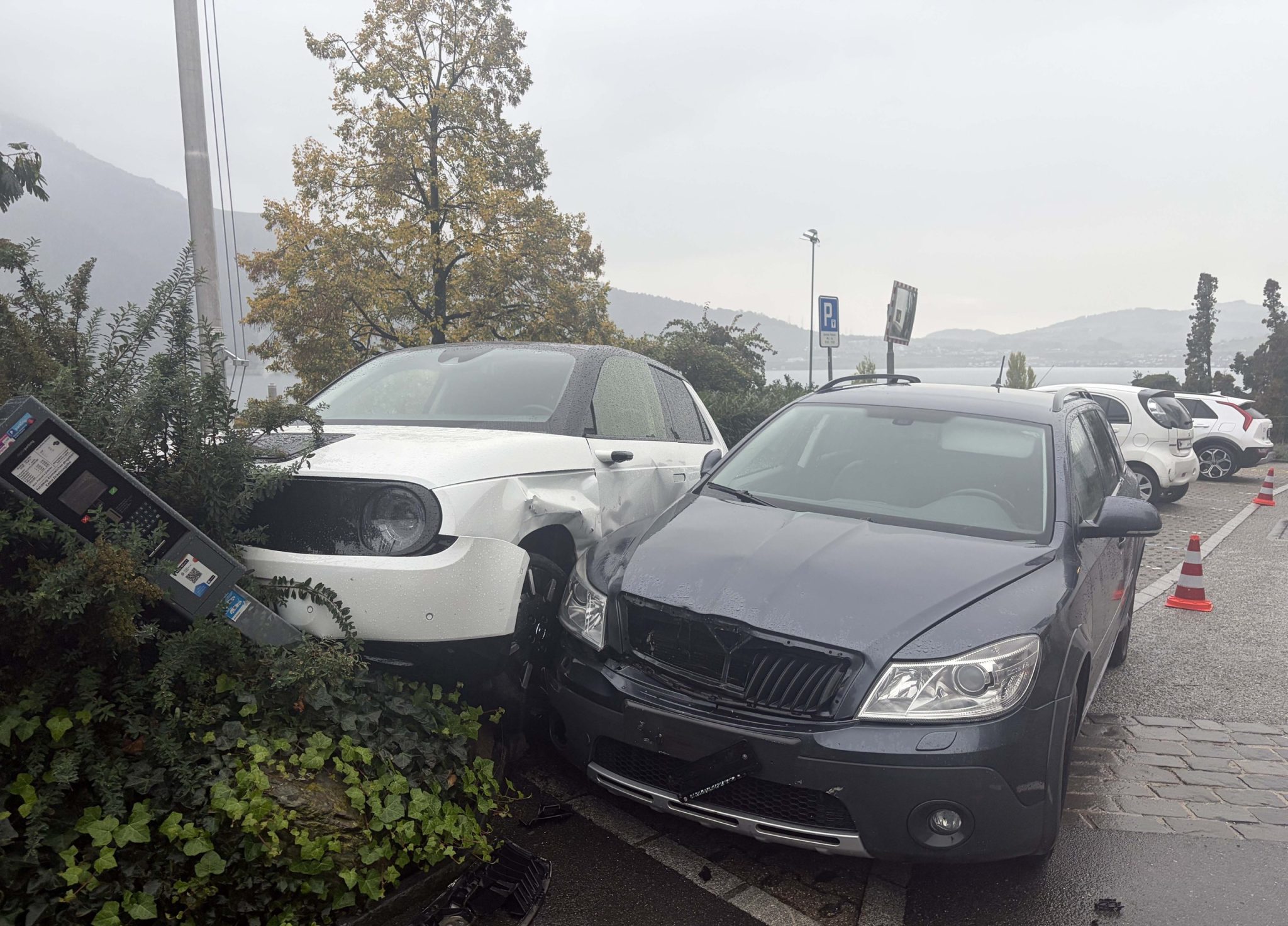 Zg Walchwil ZG: Crash in Tempo-20-Zone, Kind (10) bei Unfall verletzt