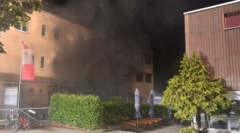Allschwil BL: Feuer-Drama in Einstellhalle, Vollsperrung
