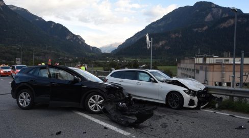 Thusis GR: Lenker (70) knallt in Auto: Verletzte nach Unfall