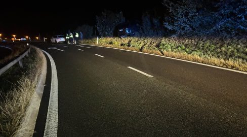 Hunzenschwil AG: Mercedes-Lenker (19) baut Unfall auf A1