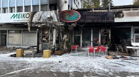 Beringen SH: Bancomat gesprengt, Brand bricht aus