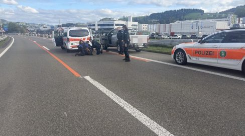 St. Gallen SG: Auto-Dieb flüchtet über A1, Polizei stoppt Raser