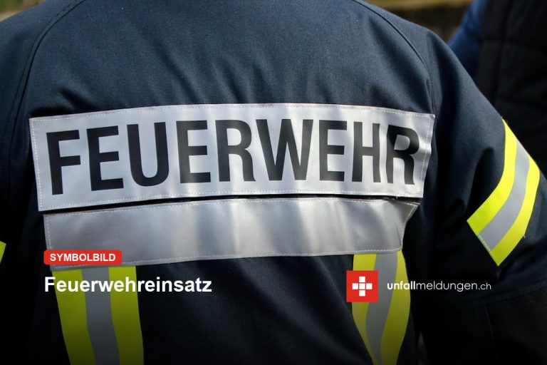 Wegen Brand: Strasse zwischen Wallenried und Chandossel blockiert
